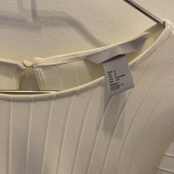 Elegant white top from H&M!! - Picture 3 of 3